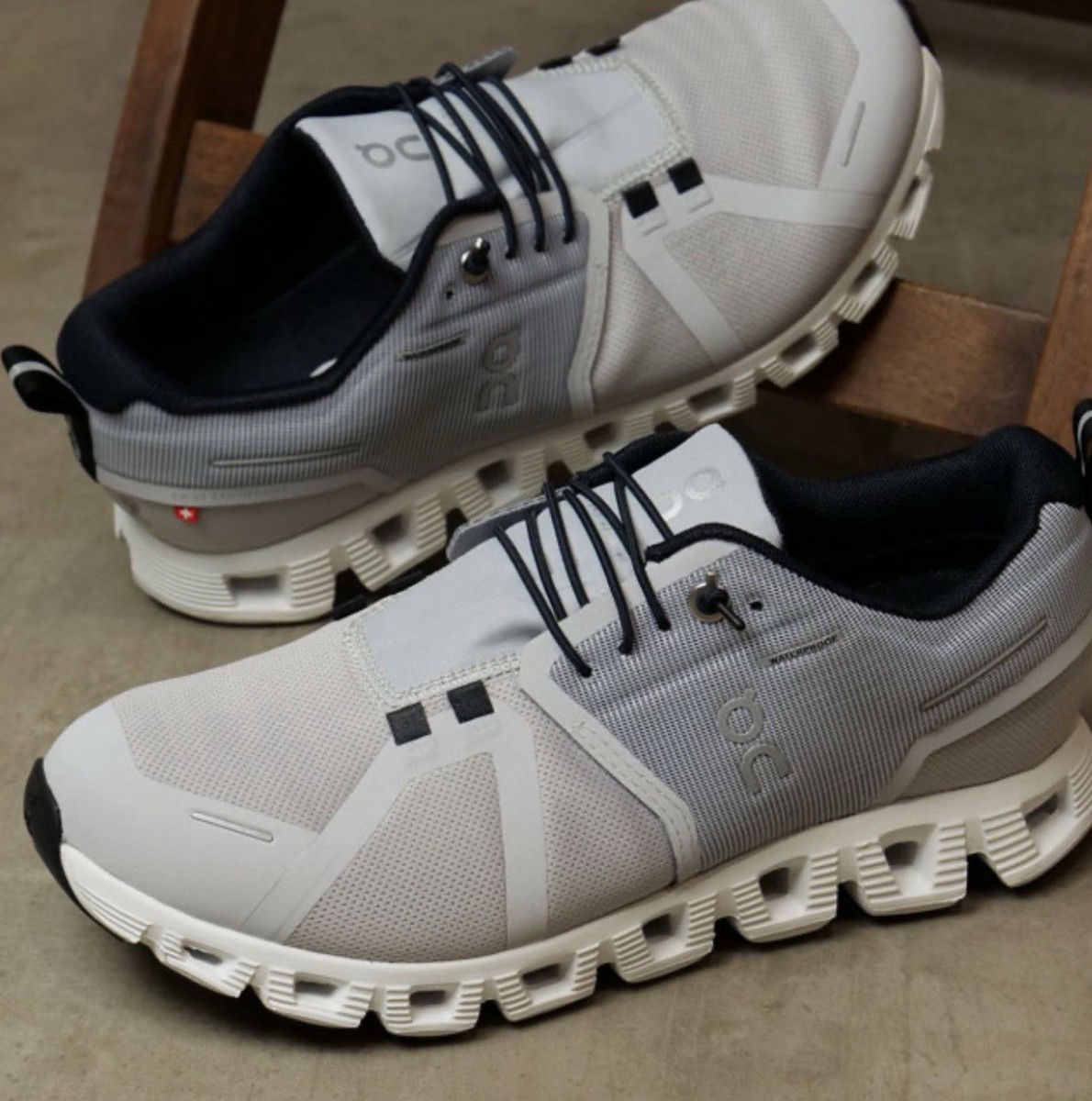 ON CLOUD 5 glacier/ white running shoes men 9.5  women 11 unisex, NEW On Cloud 5 Glacier White Mens | Hanig main image 4