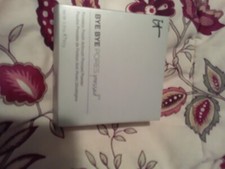 IT Cosmetics Bye Bye Pores Poreless Finish Airbrush Pressed Powder .31 oz nib fr