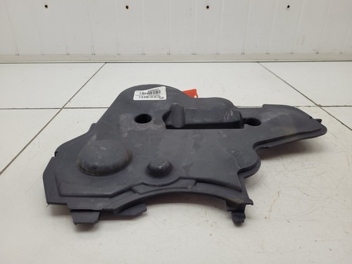 Volvo V70 MK3 D4 2014 2.0 Diesel Engine Timing Belt Cover 31401142 - Picture 10 of 19
