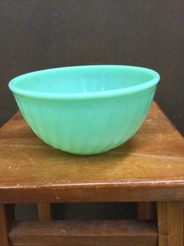 Vintage Fire King Jadeite 9” Mixing Bowl