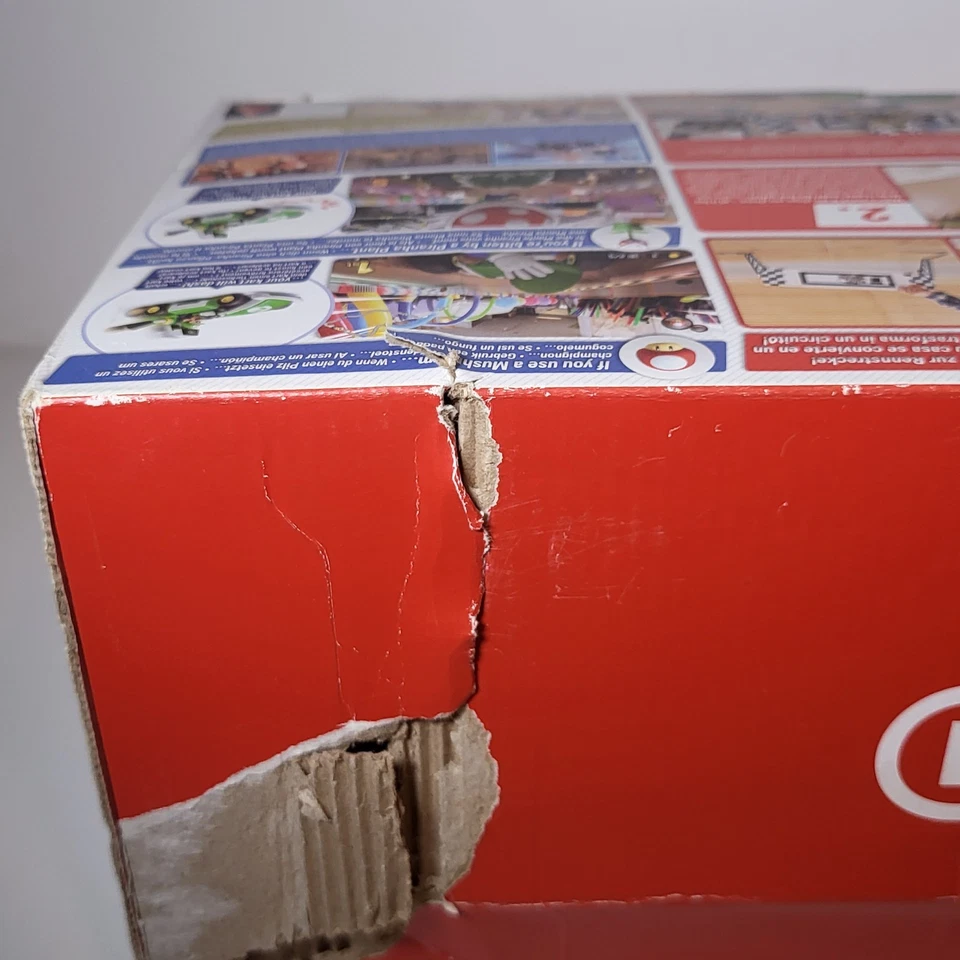 Mario Kart Live: Home Circuit Set Luigi COMPLETO FUNZIONANTE SCATOLA DANNEGGIATA - Immagine 4 di 4