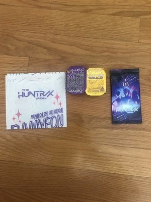 McDonald's Huntrix Sealed Collector Card, Sauce Ramen Fries Shake Bundle Kpop
