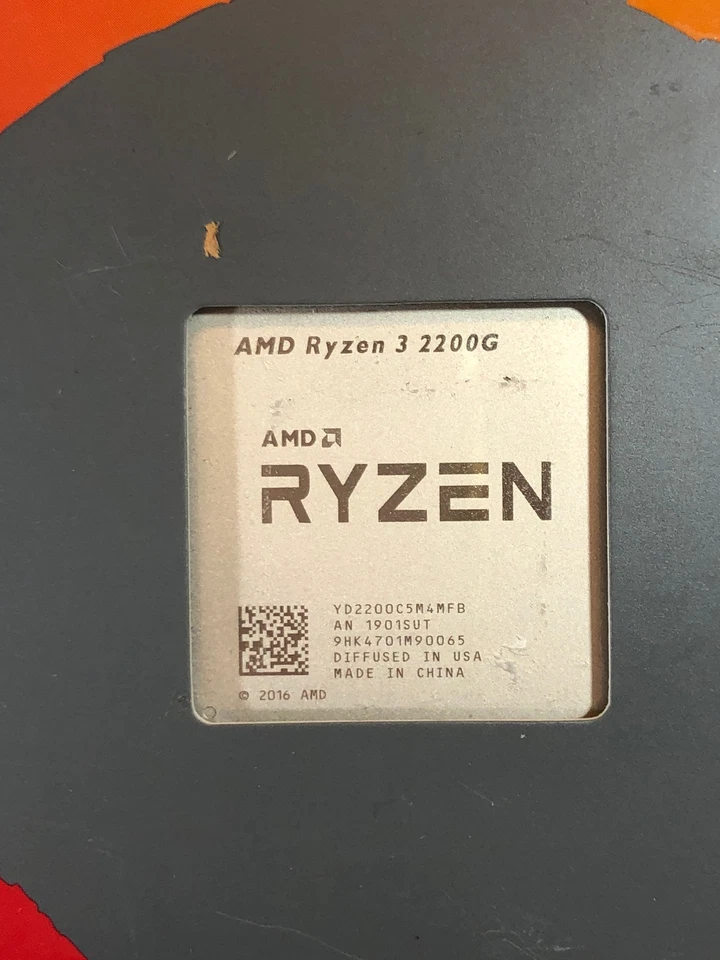 NEW AMD RYZEN 3 2200G Quad-Core 3.75 GHz YD2200C5FBBOX AMD AM4 Desktop Processor - Image 4 of 4