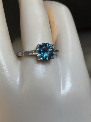 Damenring Sterlingsilber Größe 8 verzaubert blau weiß Frost Zirkonia