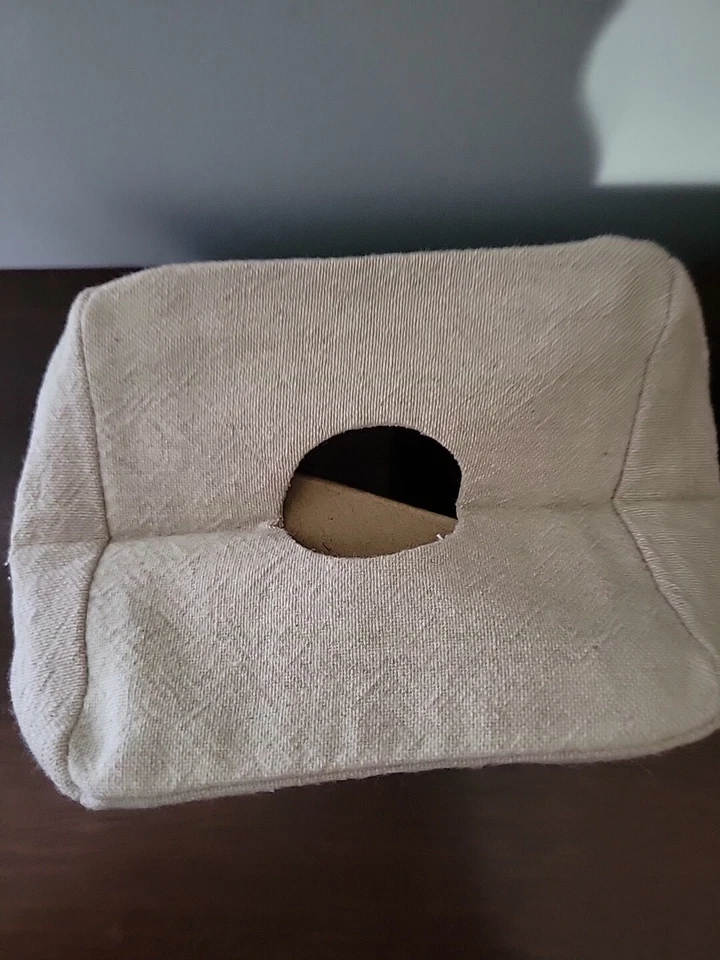 Caja de pañuelos de bosque rústico Pottery Barn cubierta regalo de anfitriona Navidad  Foto 3 de 3