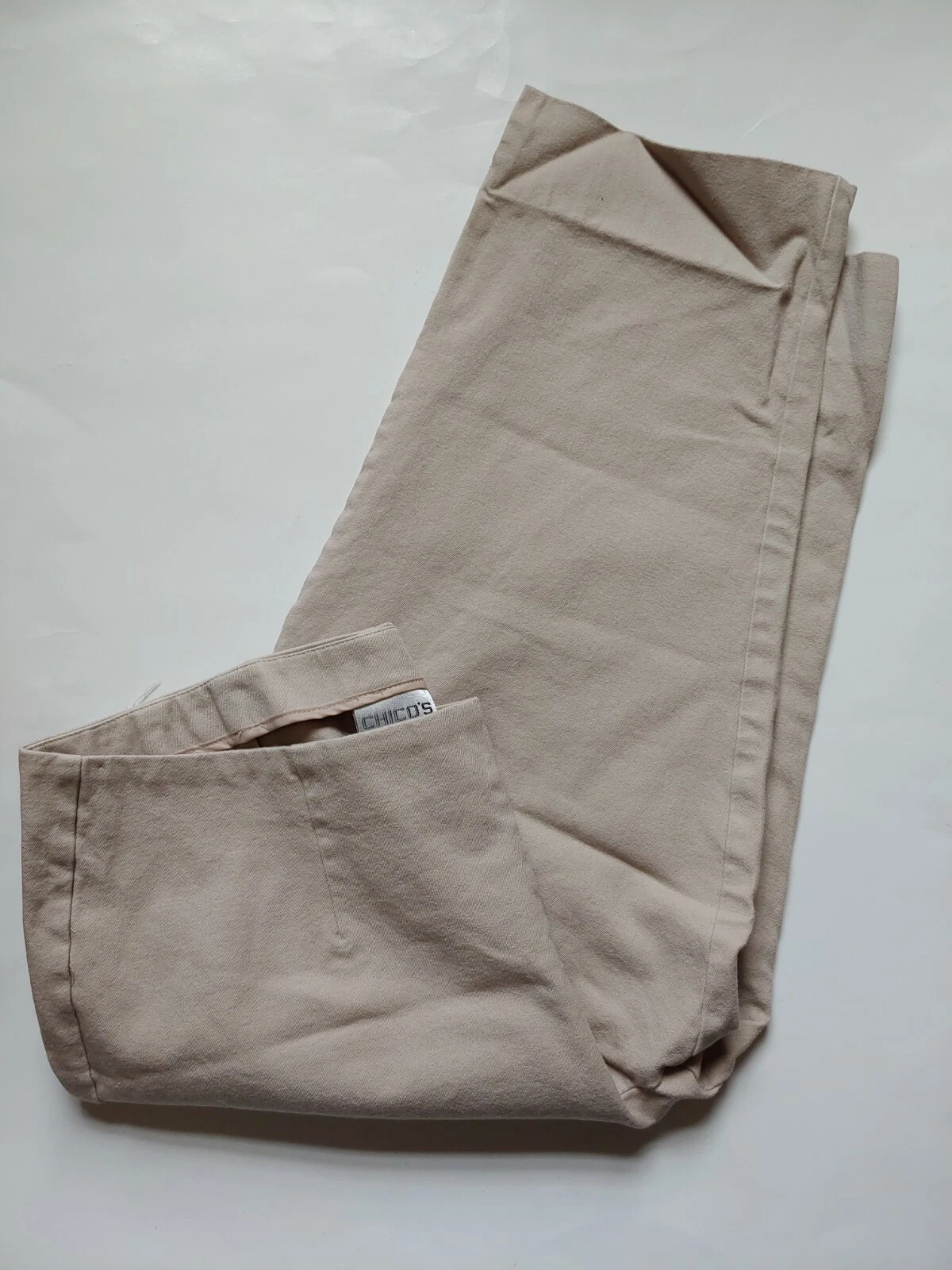 Chicos Cropped Capri Pants Womens Size 1 Medium 8 Tan Beige Stretch