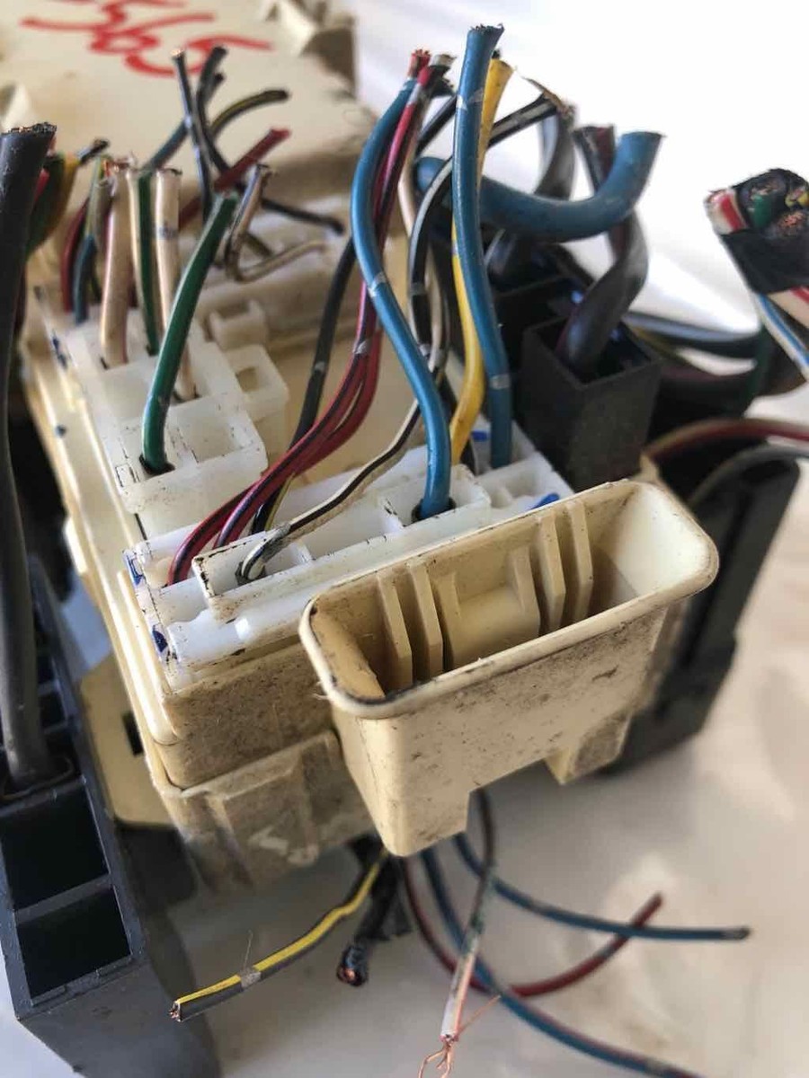 2002 FORD ESCORT Under Dash Fuse Box Cabin Relay Fusebox 2.0L ZX2