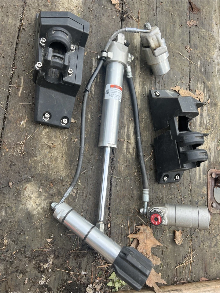 Задний трековый амортизатор 17-20 Ski-doo Renegade X 850 E-tec 503194668 - Изображение 2 из 4