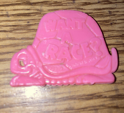 Cracker Jack Prize 1975 Want A Race? Turtle #1389 Pink 1-1/3'' Flat Plastic Charm