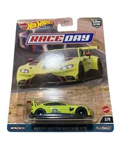 Hot Wheels Premium 2023. Race Day. Aston Martin Vantage GTE. 2/5 Car Culture New