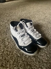 JORDAN 11 RETRO SIZE 8 120 OR BET OFFER.