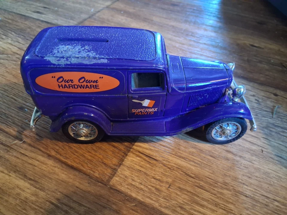 Banco de monedas de entrega de panel Ford Fie Cast ERTL 1932 Foto 2 de 4