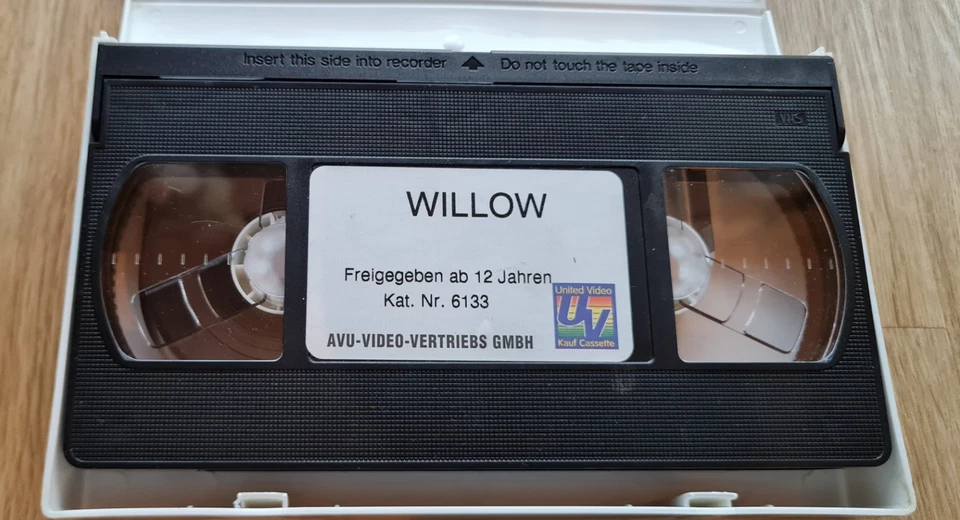 VHS Kasette WILLOW Fantasy Val Kilmer Joanne Whalley Warwick Davis Ron Howard  - Bild 3 von 4