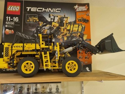 LEGO TECHNIC volvo l350f radlader 42030 gebraucht.