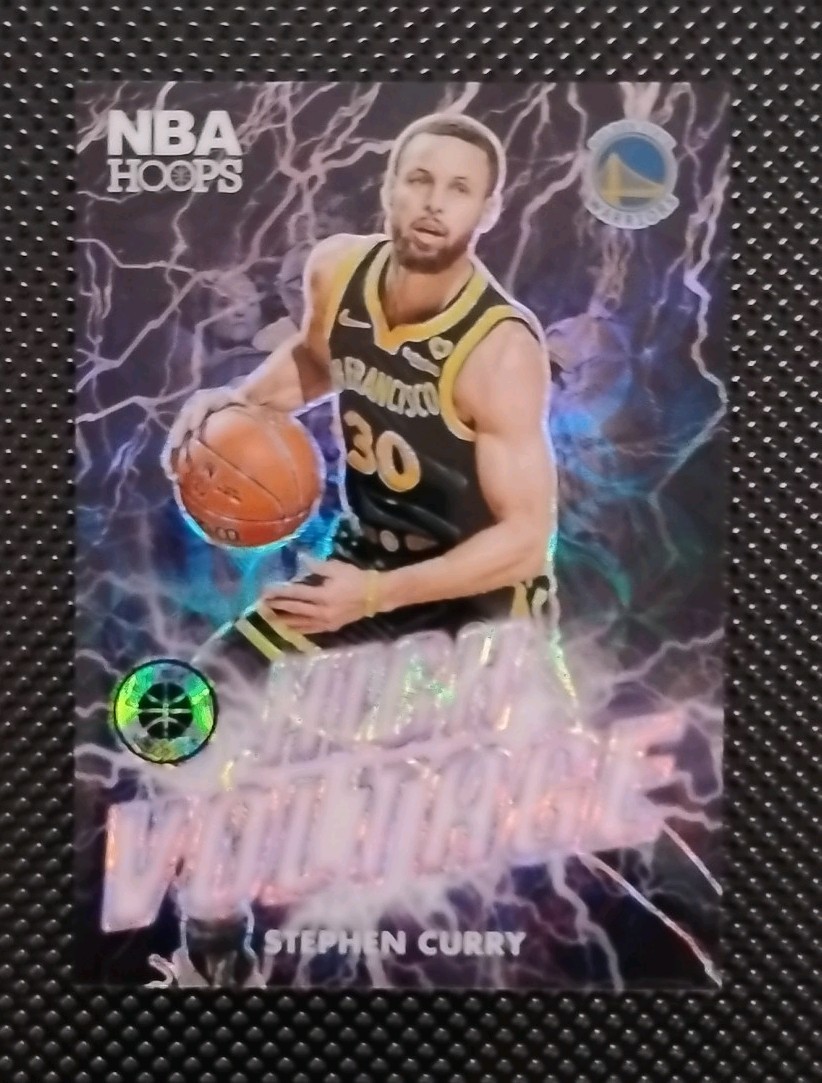 2023-24 NBA Hoops Premium Stock Stephen Curry #5 High Voltage Scope Prizm SSP Q1