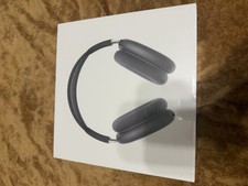 Apple AirPods Max USB-C Headband Ear-Cup Over the Ear Headphones Black