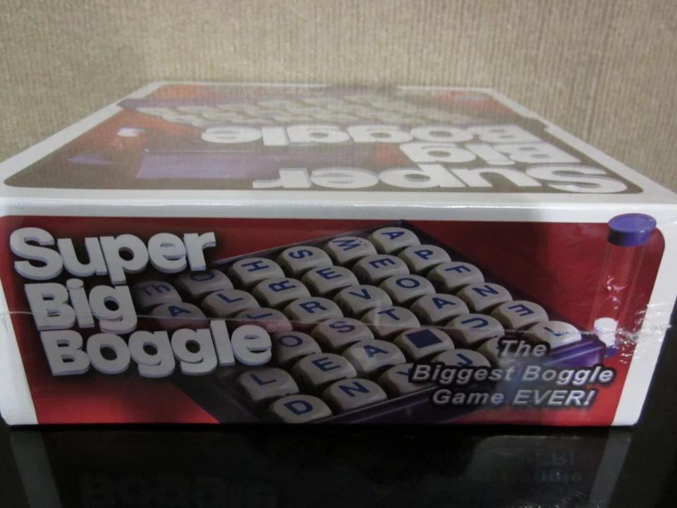 Super Big Boggle The Biggest Boggle Game Ever! Hasbro Gaming 2017 New Sealed - Image 2 of 4