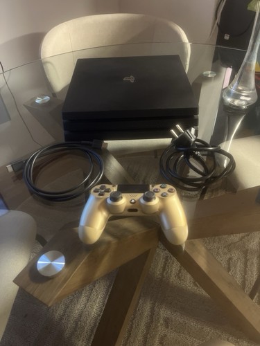 PlayStation 4 Pro | 1TB | PS4 Pro + Controller