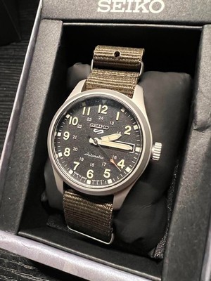 SEIKO 5 SPORTS Automatic Watch (with Hand-Winding) SBSA201 Men