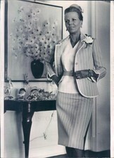 1970 Press Photo Chicago IL Society Bonnie Swearingen in Valentino Suit
