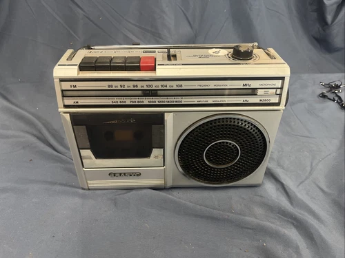 Vintage Sanyo 2- Band Radio M-2800- Garage Radio *FM/AM Radio Works Only*