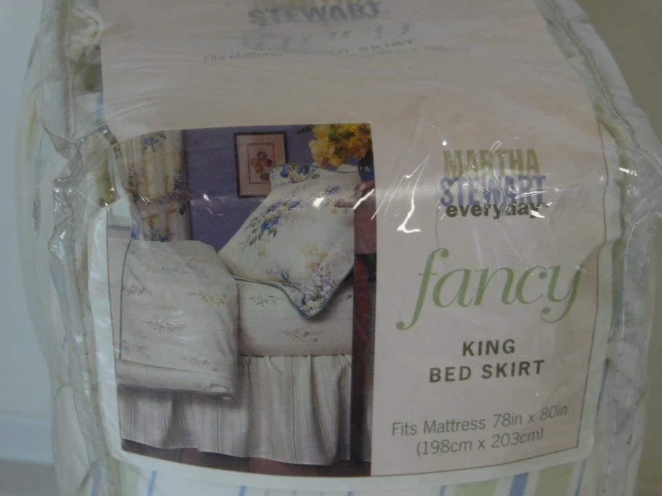 Martha Stewart Fancy King 床裙 POPPY BOUQ 适合床垫 78x80 英寸 — 第 2/3 张图片