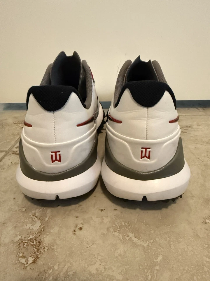 Zapatos de golf Nike TW '14 blancos/grises metálicos/rojos talla 11,5 Tiger Woods Foto 3 de 4