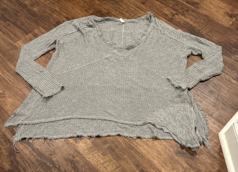 Free People Grey Raw Hem Waffle Knit Thermal Oversized Long  Sleeve Women Sz M