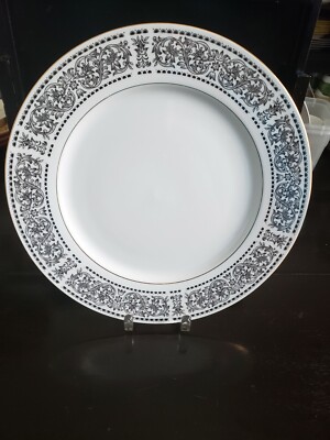 WILSHIRE HOUSE FINE CHINA SPANISH SCROLL 1002 CHOP PLATE / ROUND PLATTER 12 1/8''