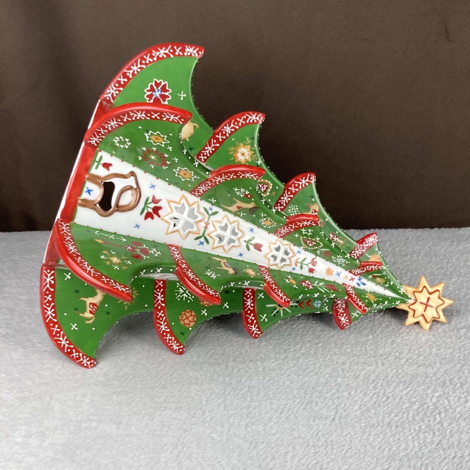 Vtg Villeroy & Boch Scandinavian 13" Hand Painted Christmas Tree