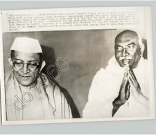 INDIAN Leader MORARJI DESAI & Congressman KAMARAJ @ New DELHI 1966 Press Photo