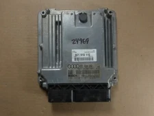 04 AUDI A4 2.0L DENT ON THE BACK COVER ECM ECU COMPUTER 8E0 910 115