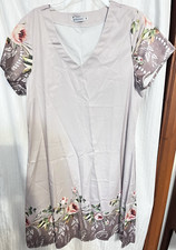 Beige Floral Dress Med Misslook