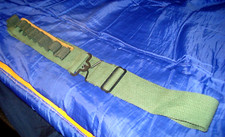 SCHÖNER GRÜNER LEINWAND-MUNITIONSGÜRTEL