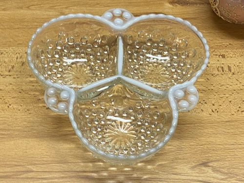Vintage ANCHOR HOCKING MOONSTONE HOBNAIL 3-COMPARTMENT RELISH/CONDIMENT DISH