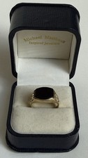 Solid Gold Onyx 9ct Signet Ring - Size O (Hallmarked)