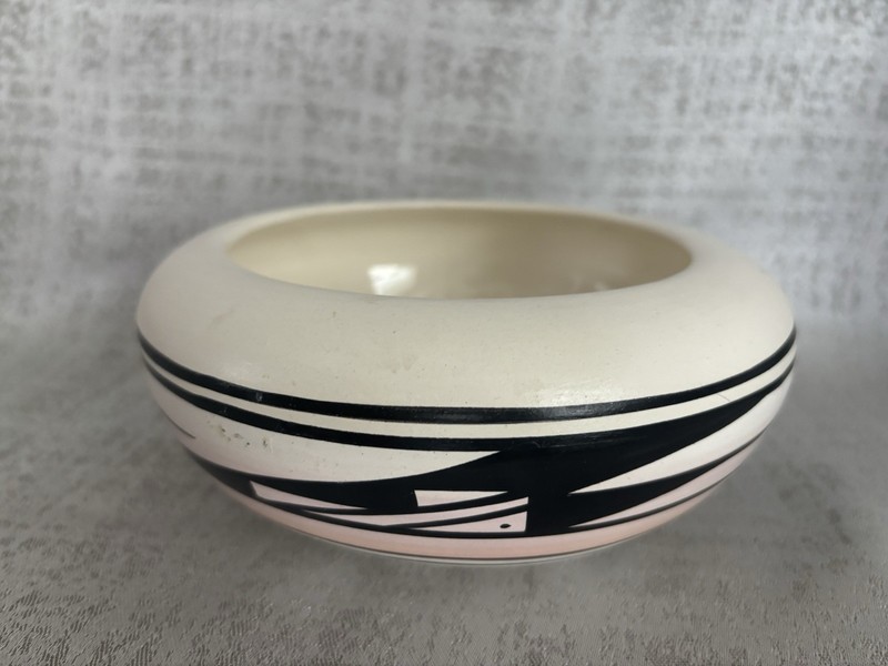 Cedar Mesa Navajo Pottery Signed Bowl Planter Native American South Western