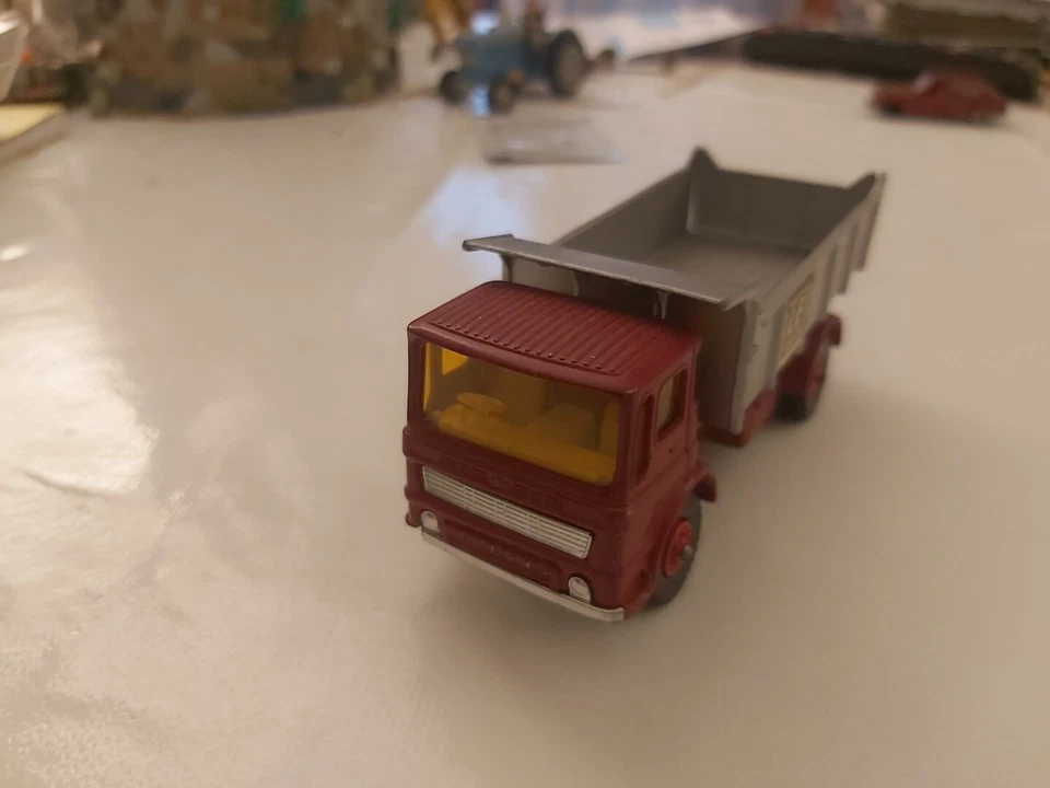 Macchinina - MATCHBOX LESNEY - King size - Leyland Tipper - Made in England - Immagine 2 di 4