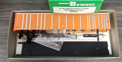 Kit a escala BOWSER HO #55502 53’ remolque de placa de remolque de carretera Schneider National nuevo en caja | Zustand: New