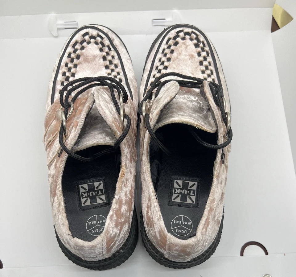 Zapato T.U.K Creepers Frosty Rosa Claro Terciopelo Triturado Talla 7 Unisex Foto 4 de 4