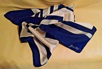 JEAN ETE SCARF VINTAGE MOD CHIC SILVER GRAY NAVY BLUE WHITE USED NECK ACCESSORY.