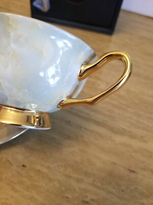 New Royal Classic Bone China Designed By England Porcelain Cup and