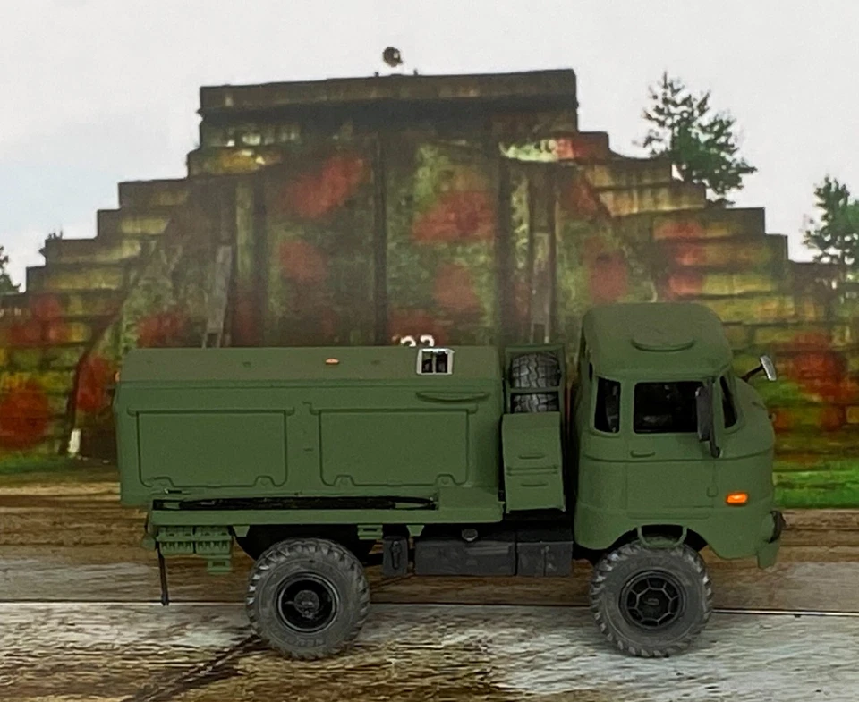 AG-3 auf W 50 LA, 1:72 Plastmodell - Bild 3 von 4
