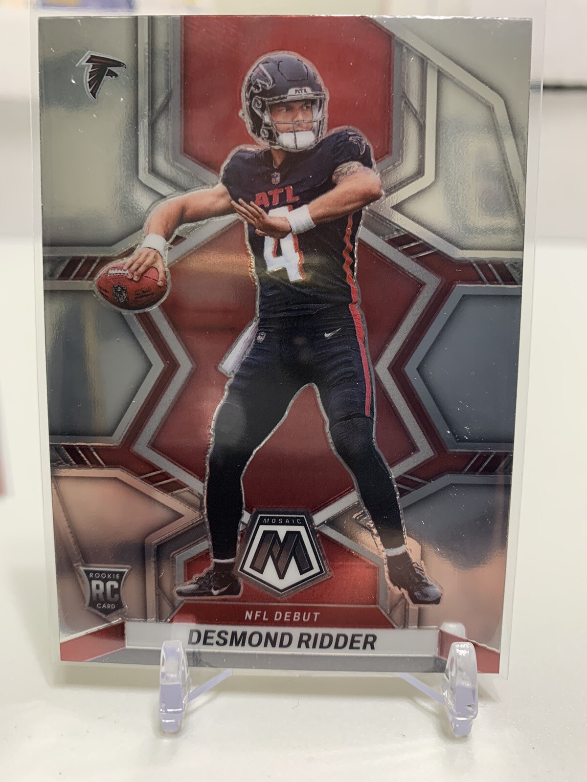 2022 Panini Mosaic Football Desmond Ridder NFL Debut Rookie Card #271