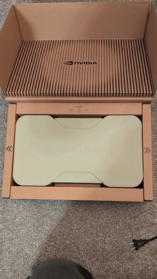 NVIDIA GeForce RTX 5070 Founder's Edition FE NIB