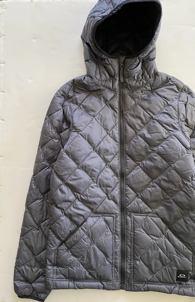 Chaqueta Oakley Chambers PrimaLoft Para Hombre Pequeña Gris Acolchada Capucha Puffer Foto 4 de 4