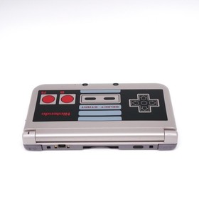 Nintendo 3DS XL Retro NES Limited Edition Game Console + extras (USA)