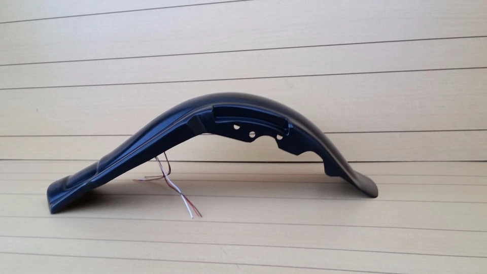  GUARDABARROS TRASERO LED 4 PUNTOS PARA BICICLETAS DE TURISMO HARLEY DAVIDSON 2009-2013 Foto 2 de 4