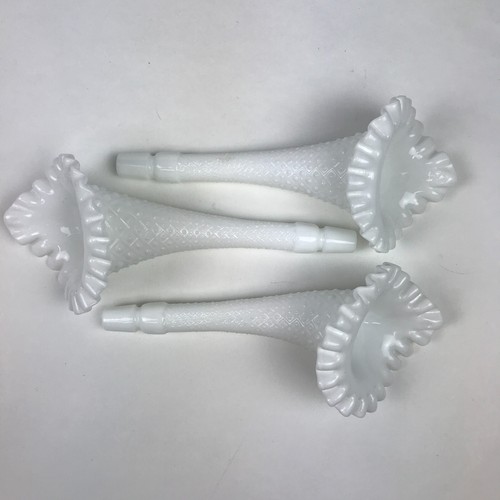 Fenton Weiß Milchglas Epergne Diamant und Spitze Vasen Ersatz Hörner Lot 3 - Bild 6 von 12