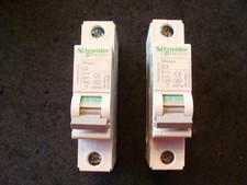 (2) Schneider Electric C2 OSMC32N1C2